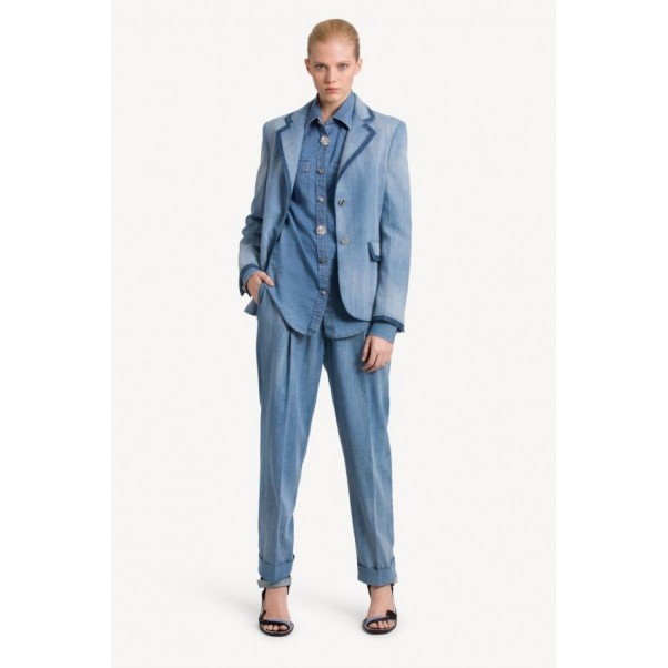 The elegant and comfortable women's denim suits