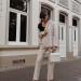 How to wear a linen suit this summer?