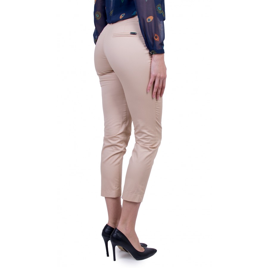 Pantaloni de bumbac pentru femei în bej 21747 / 2021