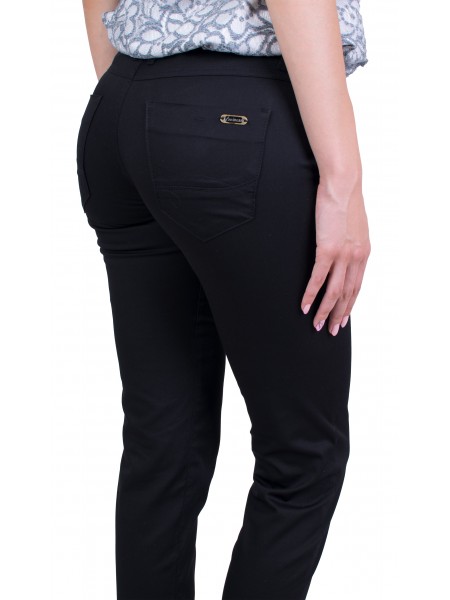 Pantaloni sport pentru femei în negru 20282 / 2020