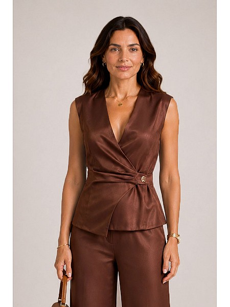 Elegant Brown Women's Vest - Luxurious Look with a Modern Touch 26116 / 2026