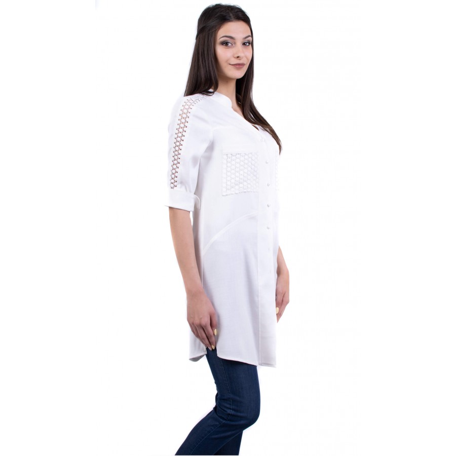 Women's white tunic B 19233 / 2019