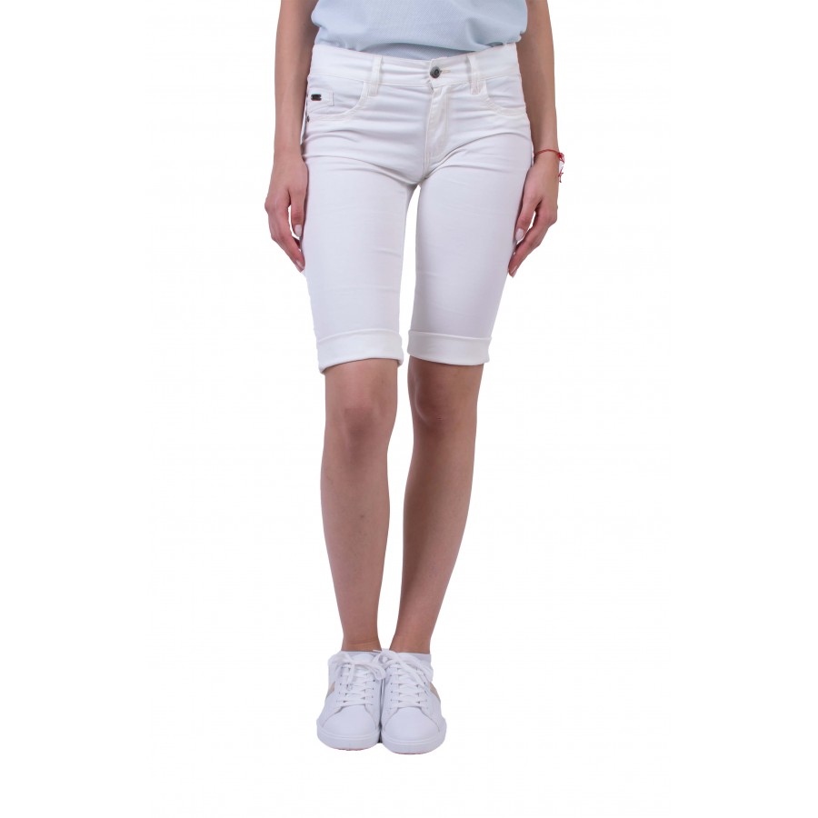 White Cotton Bermuda shorts in classic vision N 20298 / 2020