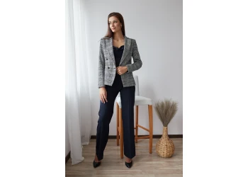 Най-елегантните дамски визии за офис 2026