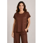 Kahverengi Kadın Bluz – Tencel, Şıklık ve Kusursuz Zarafet 26108 / 2026