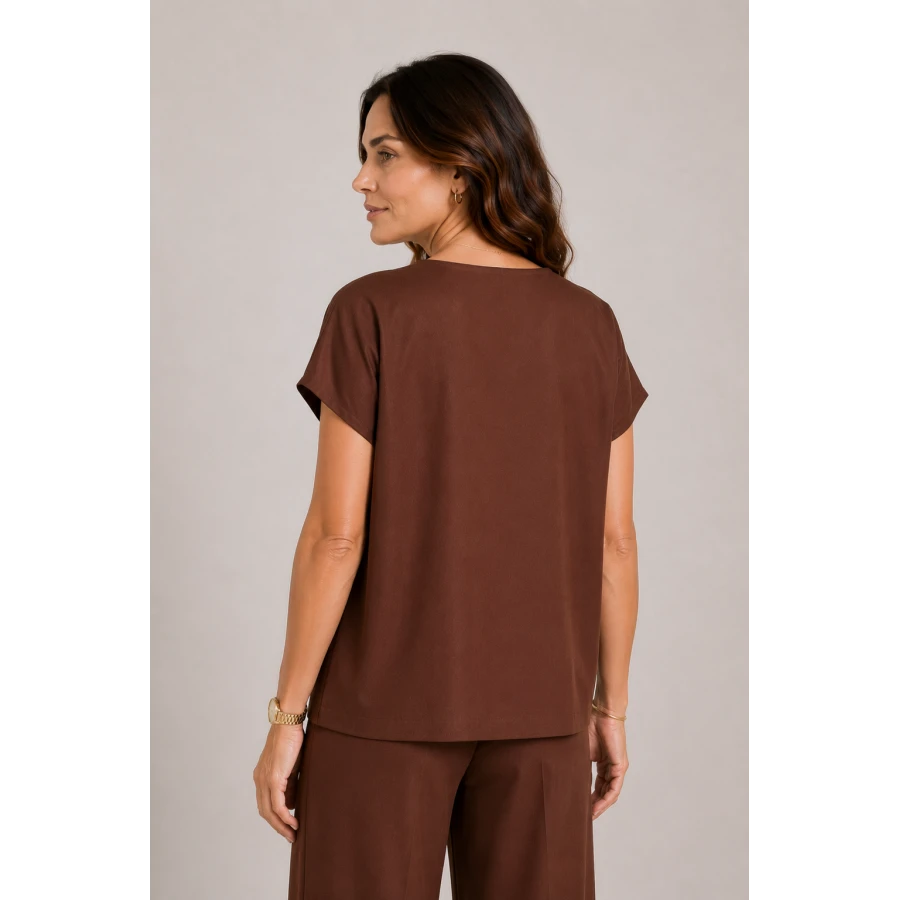 Kahverengi Kadın Bluz – Tencel, Şıklık ve Kusursuz Zarafet 26108 / 2026