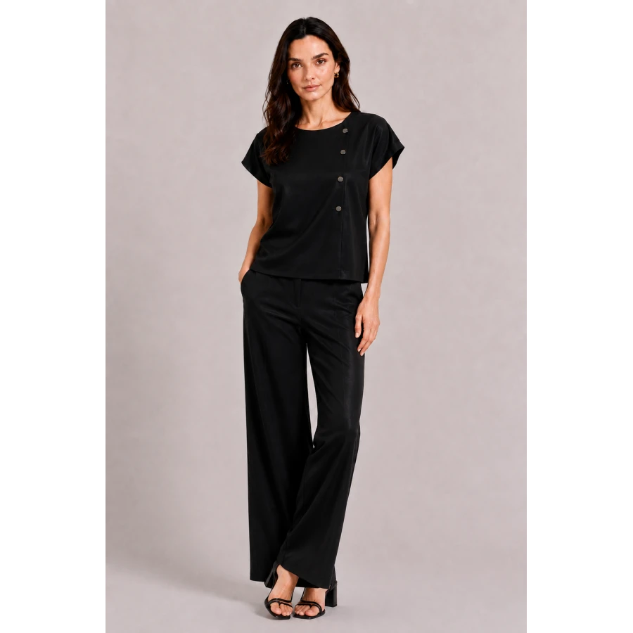 Черен Дамски Комплект от Тенсел с Блуза и Широк Панталон 26131 - 128 black / 2026 Черен Дамски Комплект от Тенсел с Блуза и Широк Панталон 26131 - 128 black / 2026