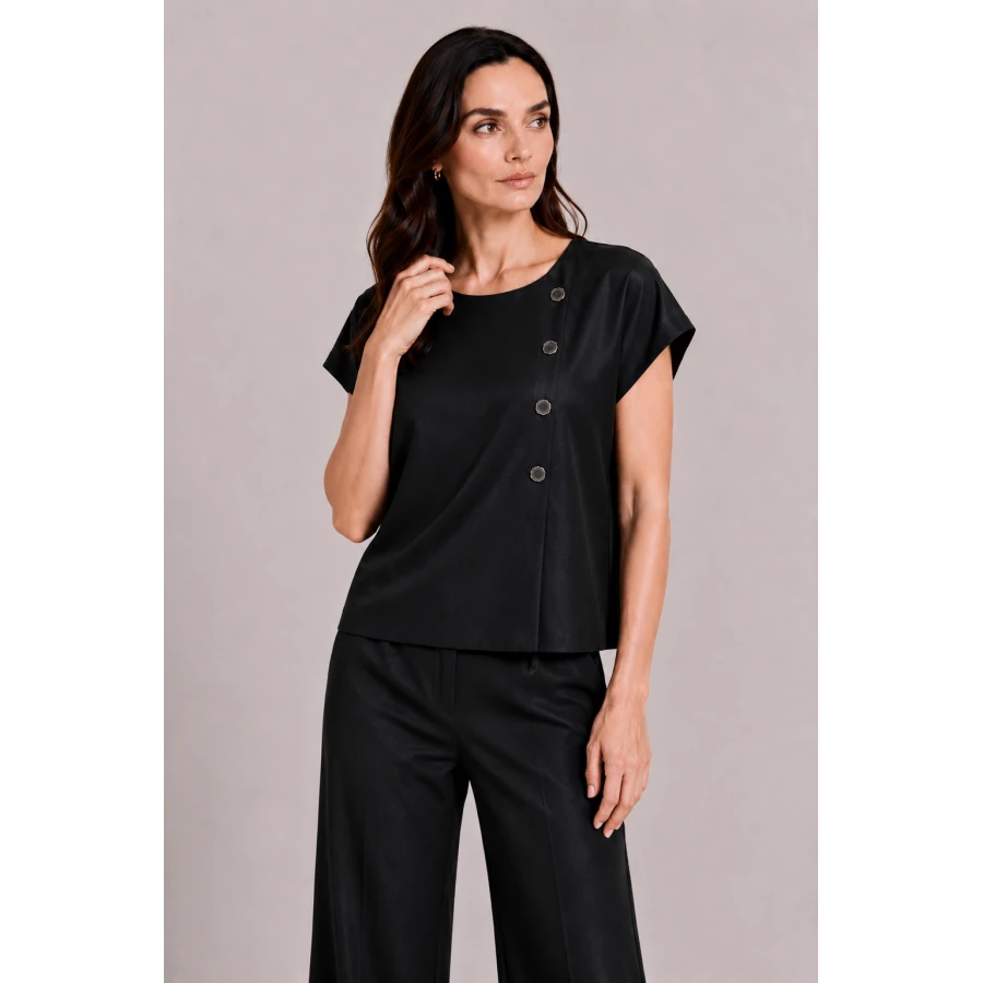 Черен Дамски Комплект от Тенсел с Блуза и Широк Панталон 26131 - 128 black / 2026 Черен Дамски Комплект от Тенсел с Блуза и Широк Панталон 26131 - 128 black / 2026