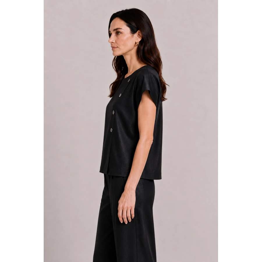 Черен Дамски Комплект от Тенсел с Блуза и Широк Панталон 26131 - 128 black / 2026 Черен Дамски Комплект от Тенсел с Блуза и Широк Панталон 26131 - 128 black / 2026