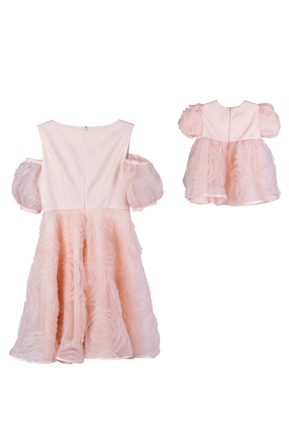 Set Rochie Mamă și Fiică în Culoare Pudră - Tandrețe și Eleganță 25704 - 703 / 2025 Set Rochie Mamă și Fiică în Culoare Pudră - Tandrețe și Eleganță 25704 - 703 / 2025