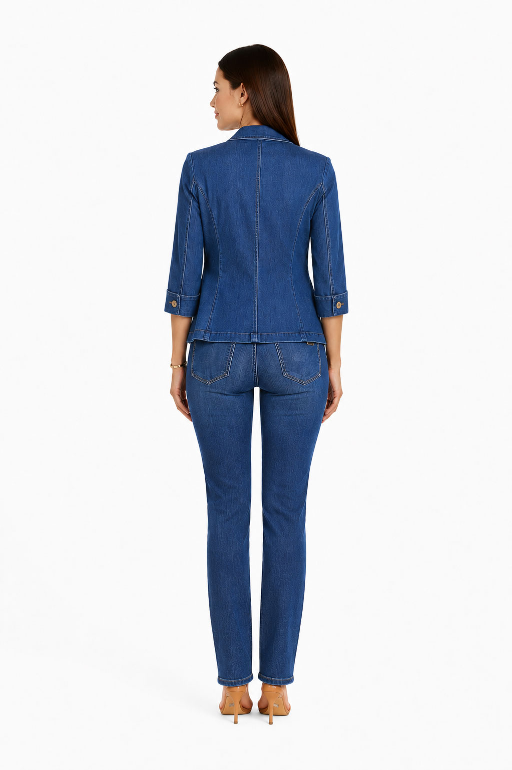 Set Elegant din Denim Albastru de la Tencel – Jachetă și Blugi Lungi 26117 - 110 / 2026 Set Elegant din Denim Albastru de la Tencel – Jachetă și Blugi Lungi 26117 - 110 / 2026